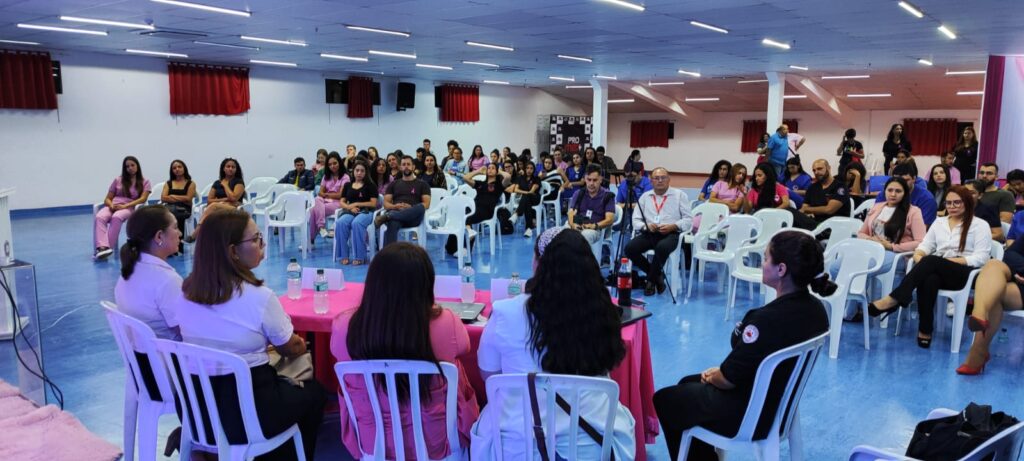 Em palestra especializada, UCP encerra Outubro Rosa em Pedro Juan Caballero