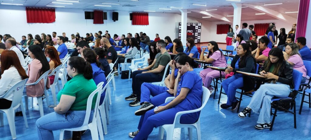 Em palestra especializada, UCP encerra Outubro Rosa em Pedro Juan Caballero